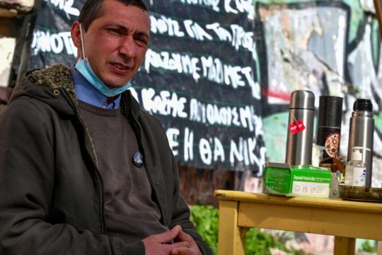 «Η πολιτεία έχει να επιδείξει μόνο θανατοπολιτική»